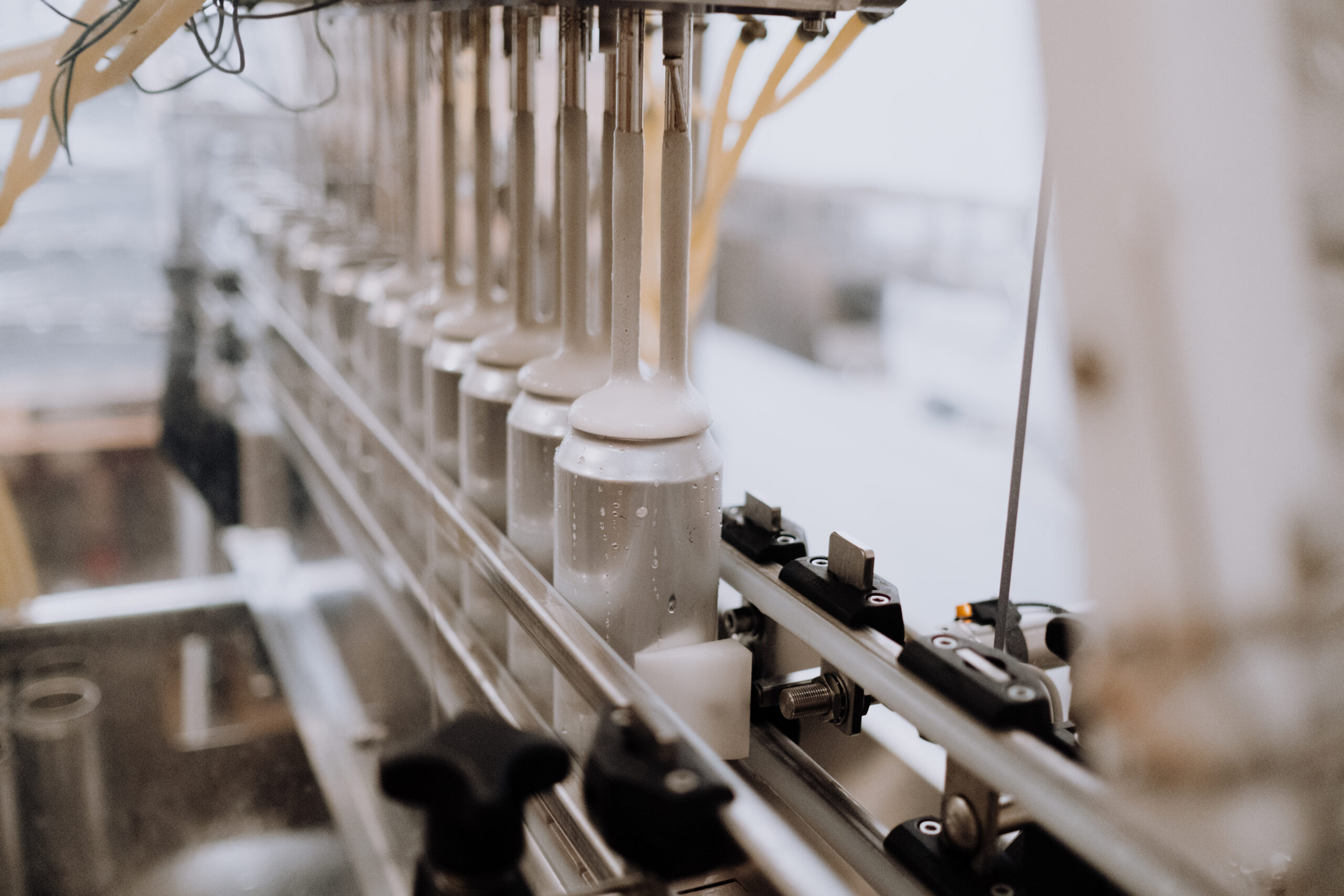 The 5 Best AI Automation Agency Services to Sell as a Beginner